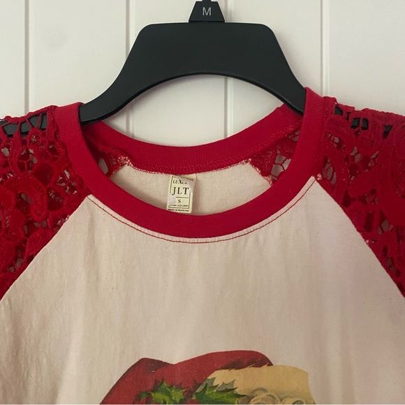 Luxor JLT women’s “Merry Christmas Y’all” raglan red lace sleeve tee - Picture 4 of 8